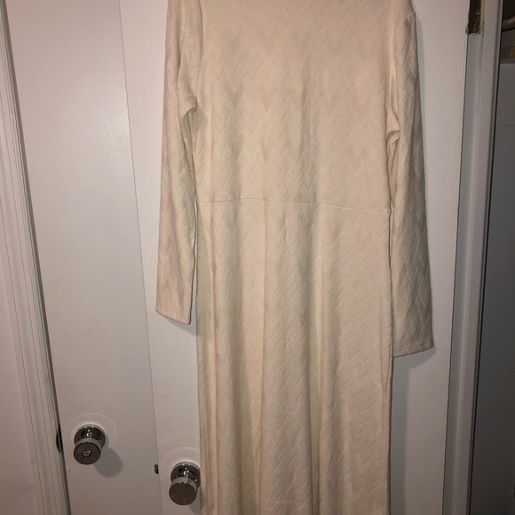 Cream midi long sleeve dress - Picture 2 of 4